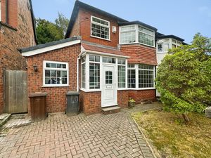Front Of Property - click for photo gallery